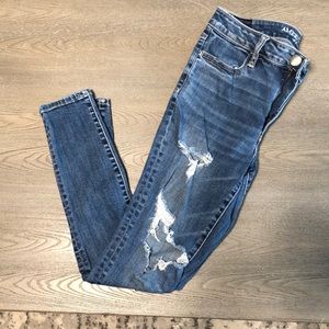 Distressed American Eagle Hi-Rise Jeggings
